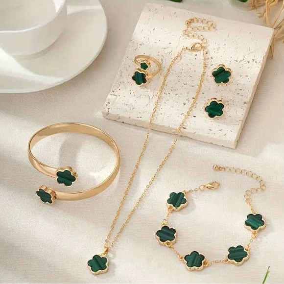 Set of five jewelry green malachite shell clover gold tone - Picture 1 of 2